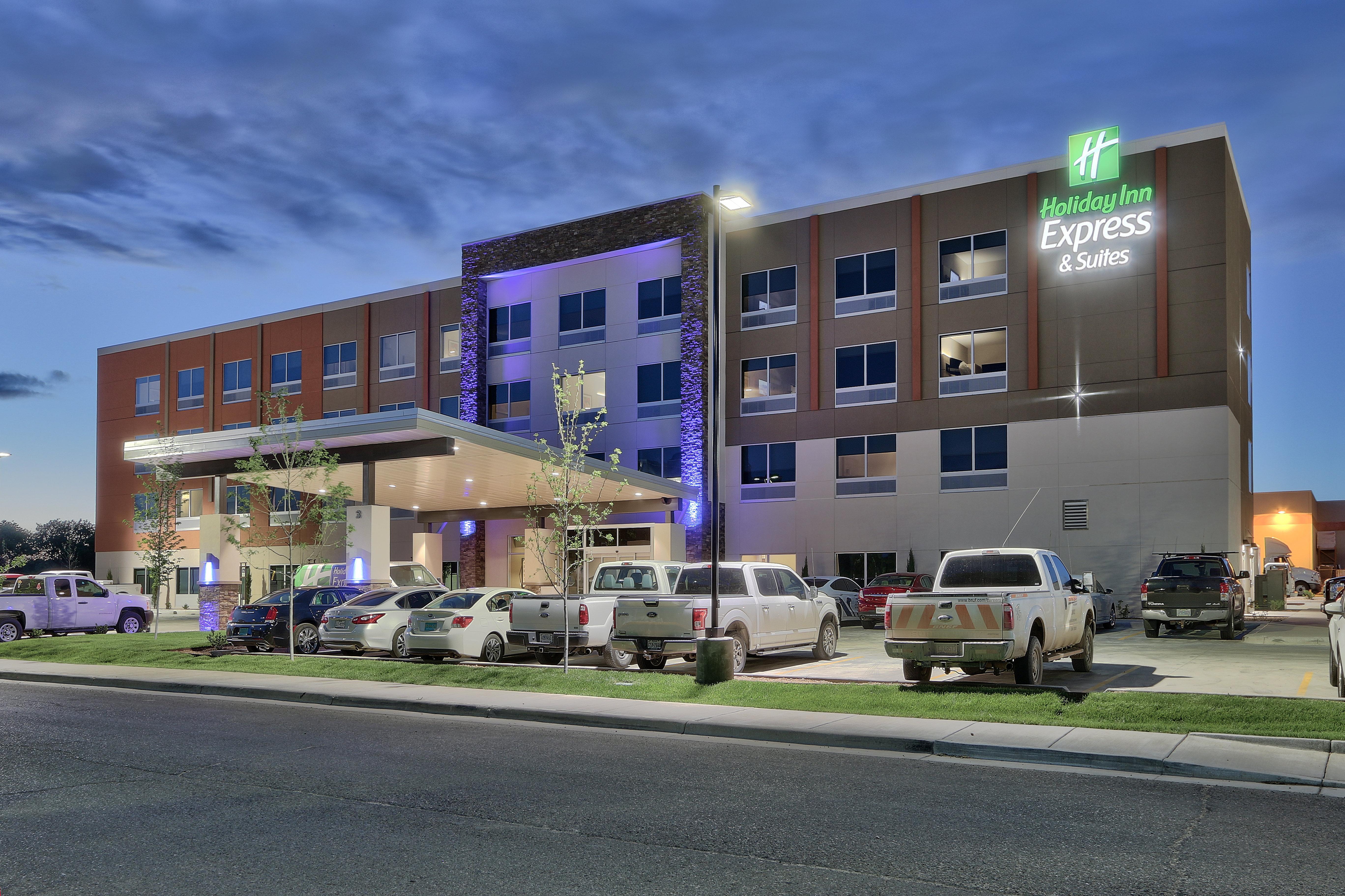 Holiday Inn Express & Suites - Roswell By Ihg Exterior foto